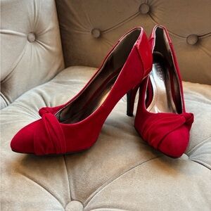 BAMBOO Red Heels Faux Suede Pumps